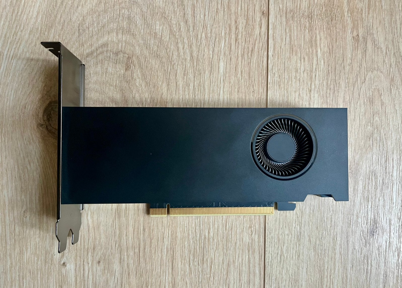 NVIDIA RTX A2000 / Quadro 6 GB GDDR6 ECC, Ophalen, Zo goed als nieuw, Nvidia, DisplayPort