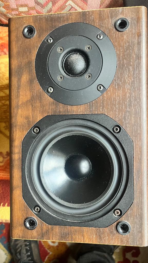 Elipson, Zo goed als nieuw, 60 tot 120 watt, Center speaker, Ophalen