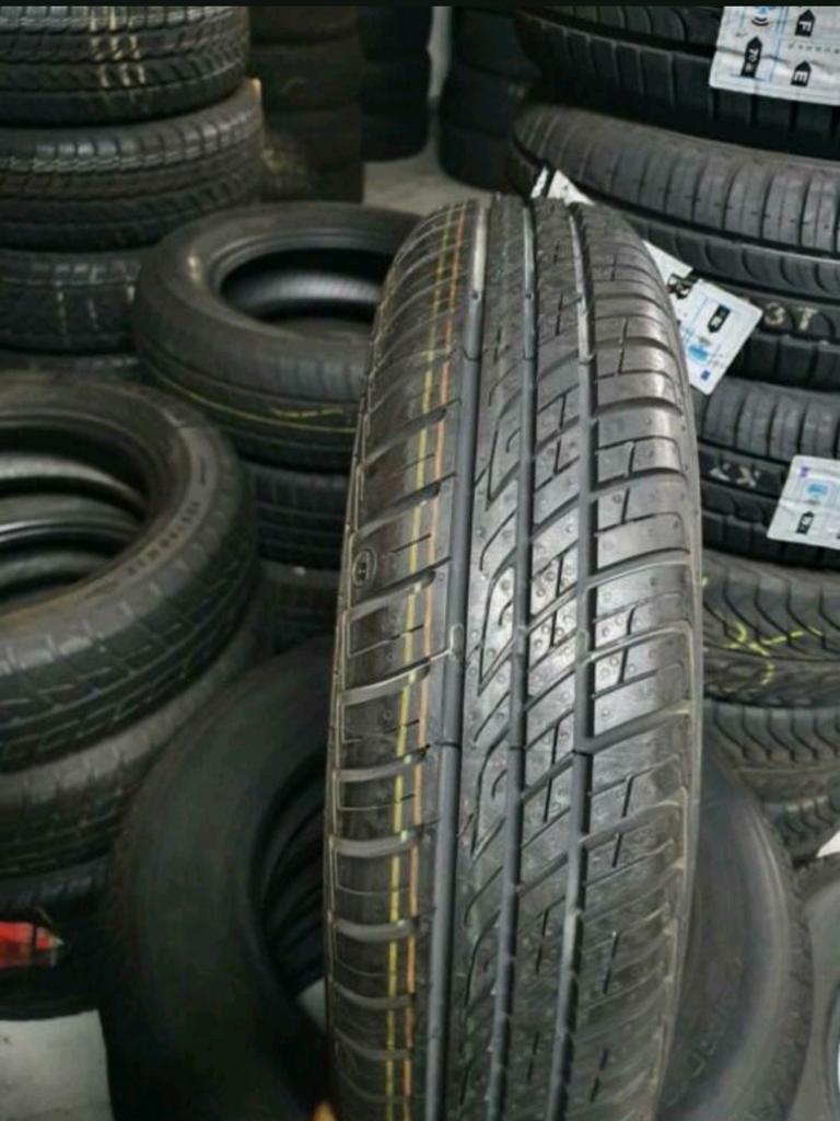 14580r13 145 80 r13 145/80/r13 Barum nouveau avec montage, Enlèvement ou Envoi
