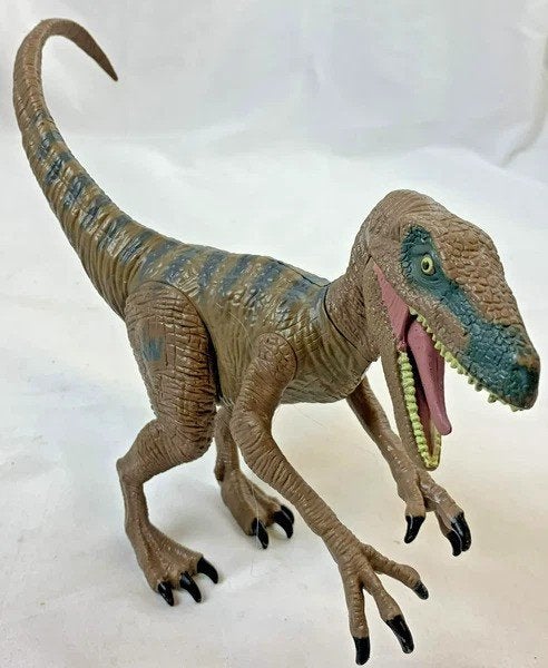Figurine articulée Hasbro Jurassic World Velociraptor Delta, Enfants & Bébés, Envoi, Comme neuf
