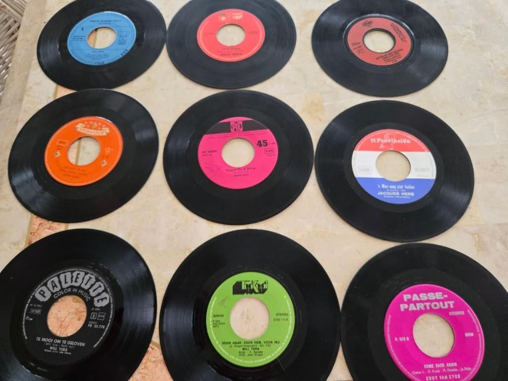 28 singels  voor jukebox of draaitafel zonder hoesje, Muziek en Instrumenten, Dj-sets en Draaitafels, Ophalen, Zo goed als nieuw