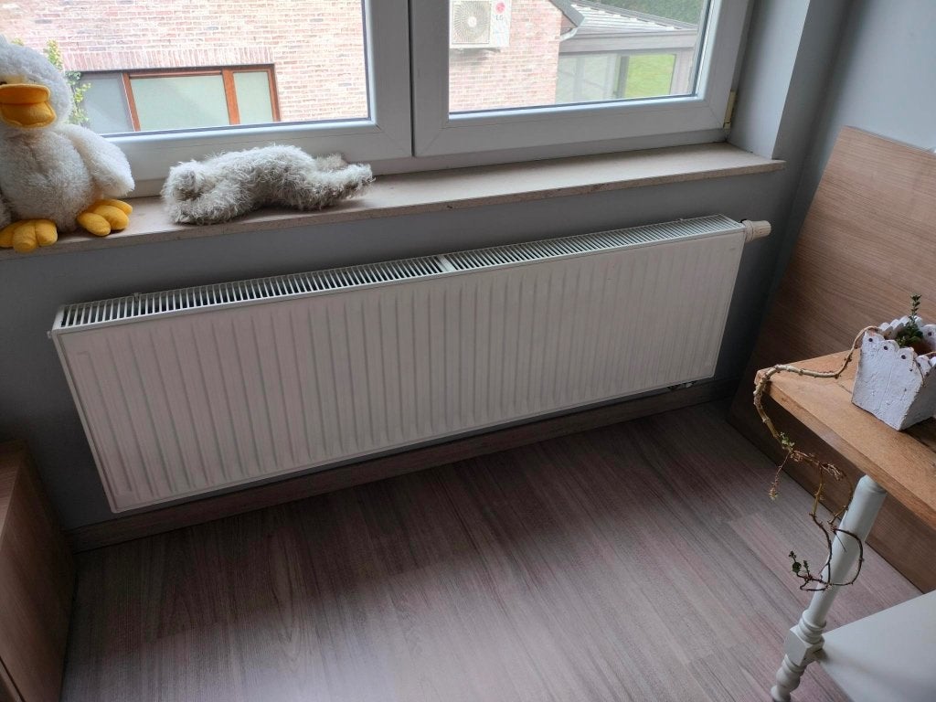 3 radiatoren met thermostatische kraan, Doe-het-zelf en Bouw, Ophalen, 30 tot 80 cm, Gebruikt, Radiator