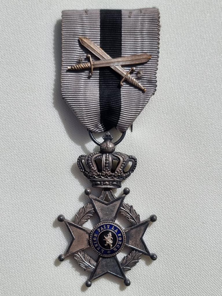 Ridderkruis in de Orde van Leopold II met zwaarden, Verzamelen, Militaria | Algemeen, Ophalen of Verzenden, Overige soorten, Lintje, Medaille of Wings