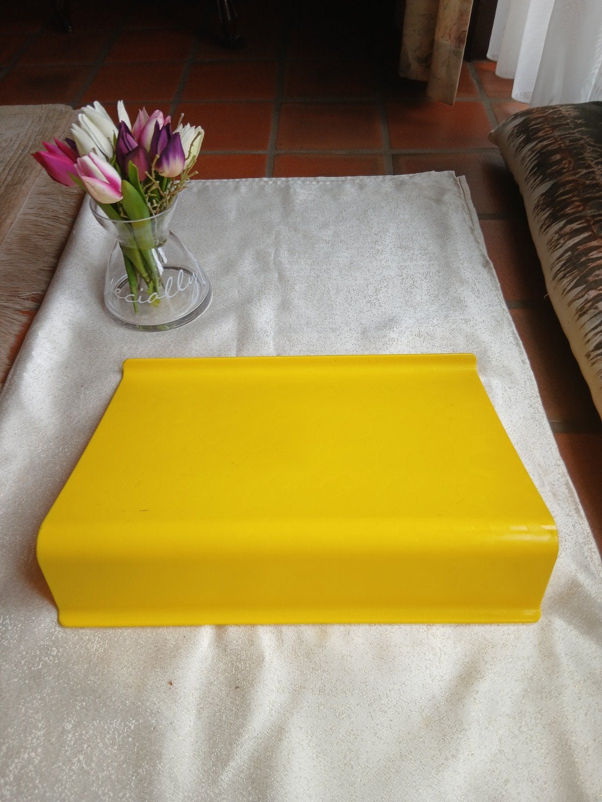 Gele display sokkel / presentatieblok kunststof, Ophalen of Verzenden, Etalage