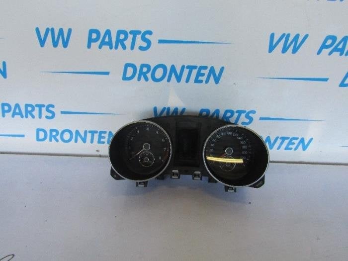 Kilometerteller KM van een Volkswagen Golf, Gebruikt, -, Volkswagen, -