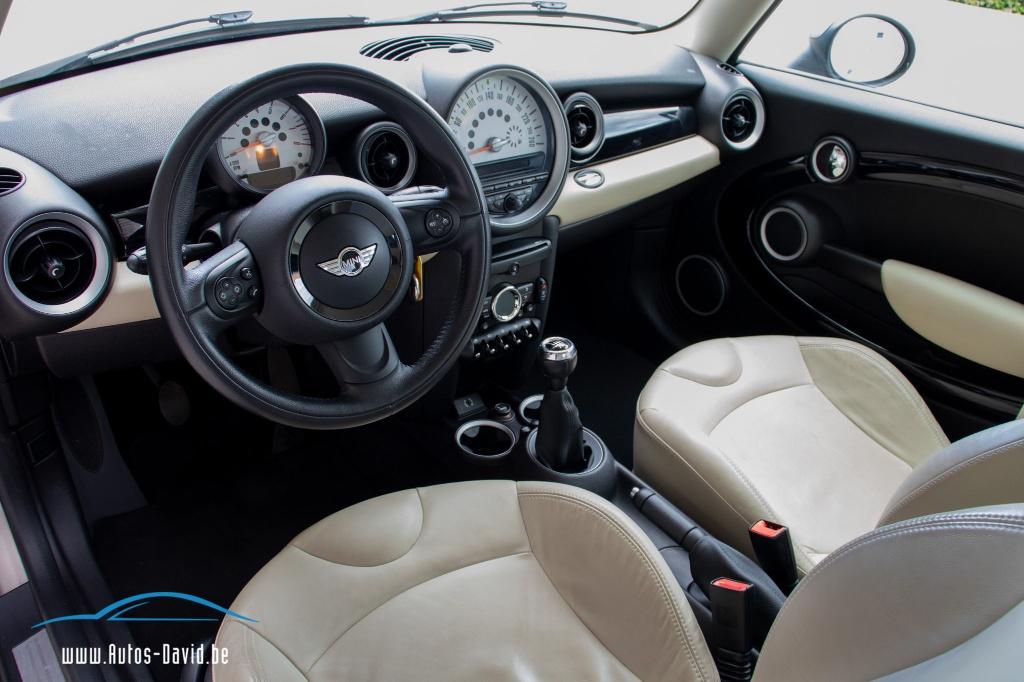 Mini Cooper One 1.6i/Cuir/Régulateur de vitesse/Airco, Cuir, Argent ou Gris, Achat, Capteur de lumière