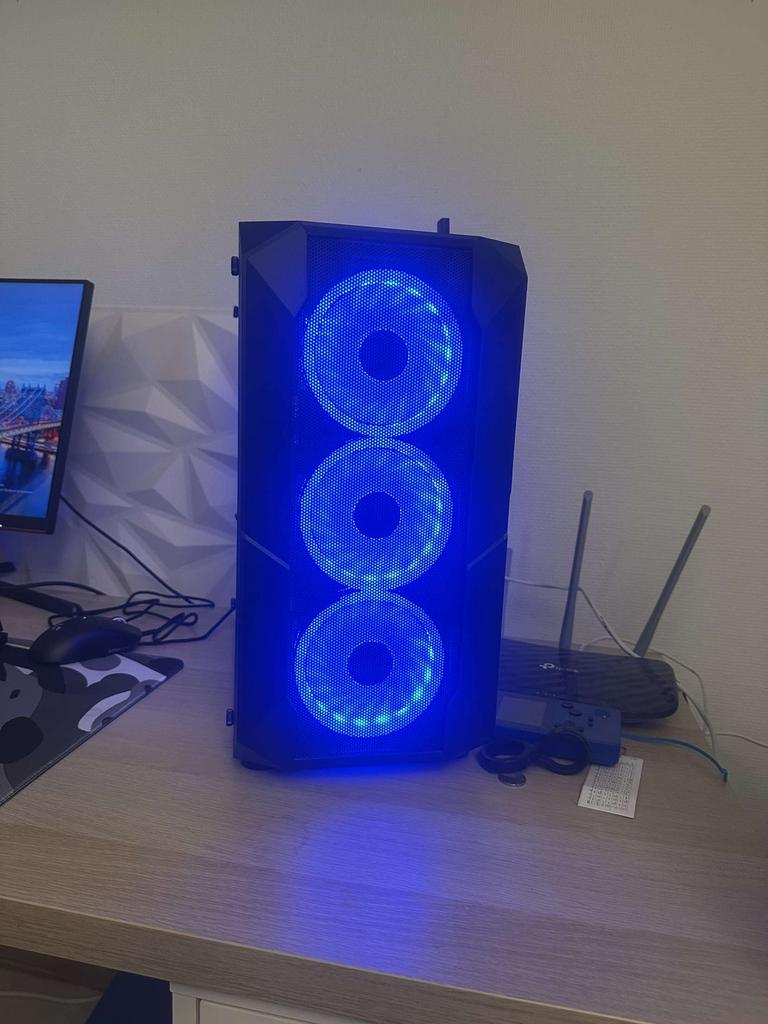 Gaming pc, Computers en Software, Ophalen, Zo goed als nieuw, Gaming