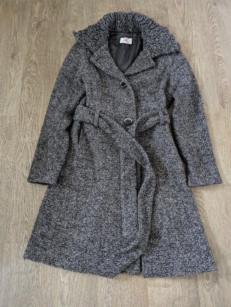 Thelma en Louise bruine jas in maat 36, Kleding | Dames, Jassen | Winter, Ophalen, Bruin, Zo goed als nieuw, Thelma & Louise