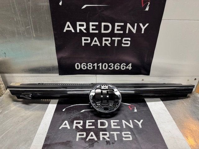 Volkswagen Golf 8 VIII R R-Line Grill Grille 5H0853655G, Gebruikt, -, Volkswagen, -