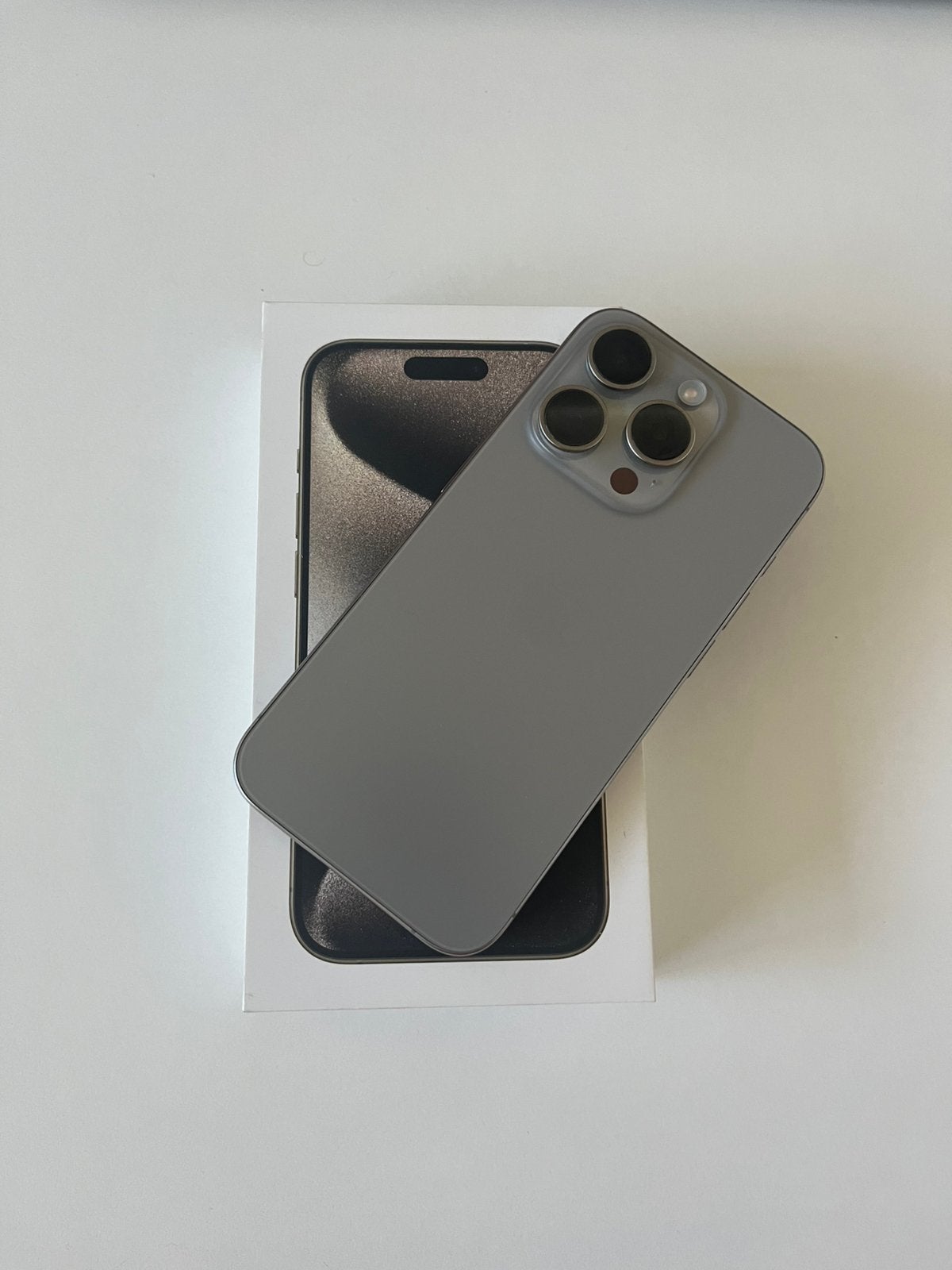 Iphone 15 pro, Telecommunicatie, Mobiele telefoons | Apple iPhone, 128 GB, 88 %, Ophalen of Verzenden, Zo goed als nieuw