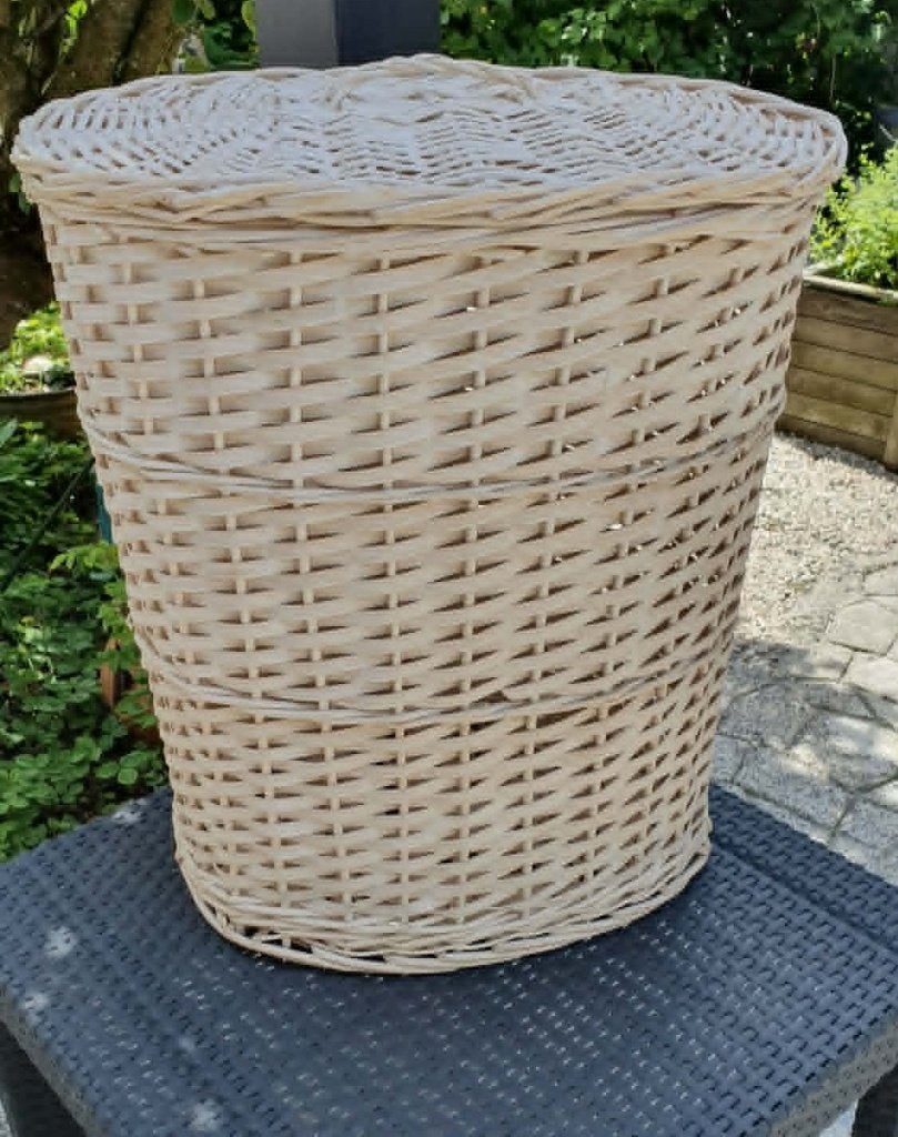 WITTE MAND MET BESCHERMENDE STOF, Ophalen, Gebruikt, Met deksel, Mand