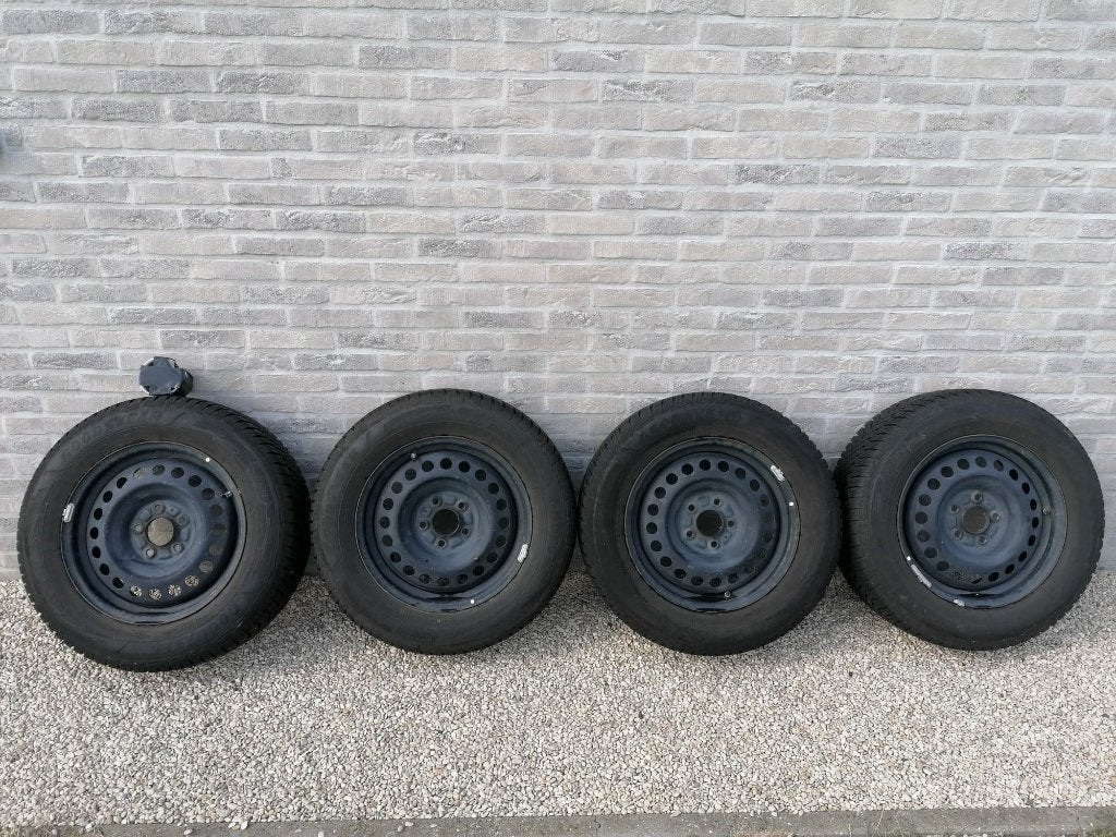 Goodyear winterbanden met velgen, Autos : Pièces & Accessoires, 16 pouces, Véhicule de tourisme, Enlèvement, Utilisé