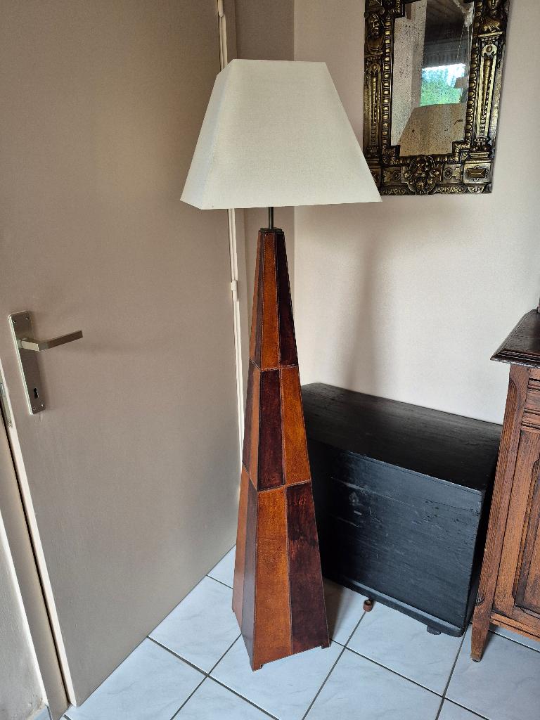 Postmoderne staande lamp in lederlook, Ophalen, Gebruikt, Bruin, Vierkant