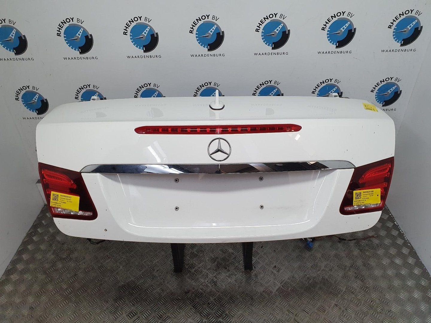 MERCEDES E CLASS E200 CABRIO A7 135kw ACHTERKLEP 2013, Enlèvement ou Envoi, Utilisé, Stiba membre