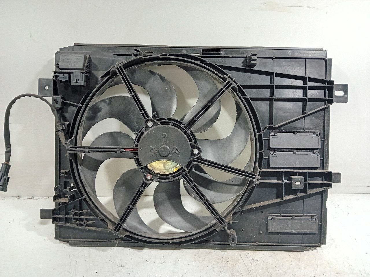 Koelventilatormotor Peugeot 308, Onderdelen@venauto.nl, Van der Ven Autorecycling B.V., Gebruikt, Ettenseweg 76, 4706 PB Roosendaal, The Netherlands