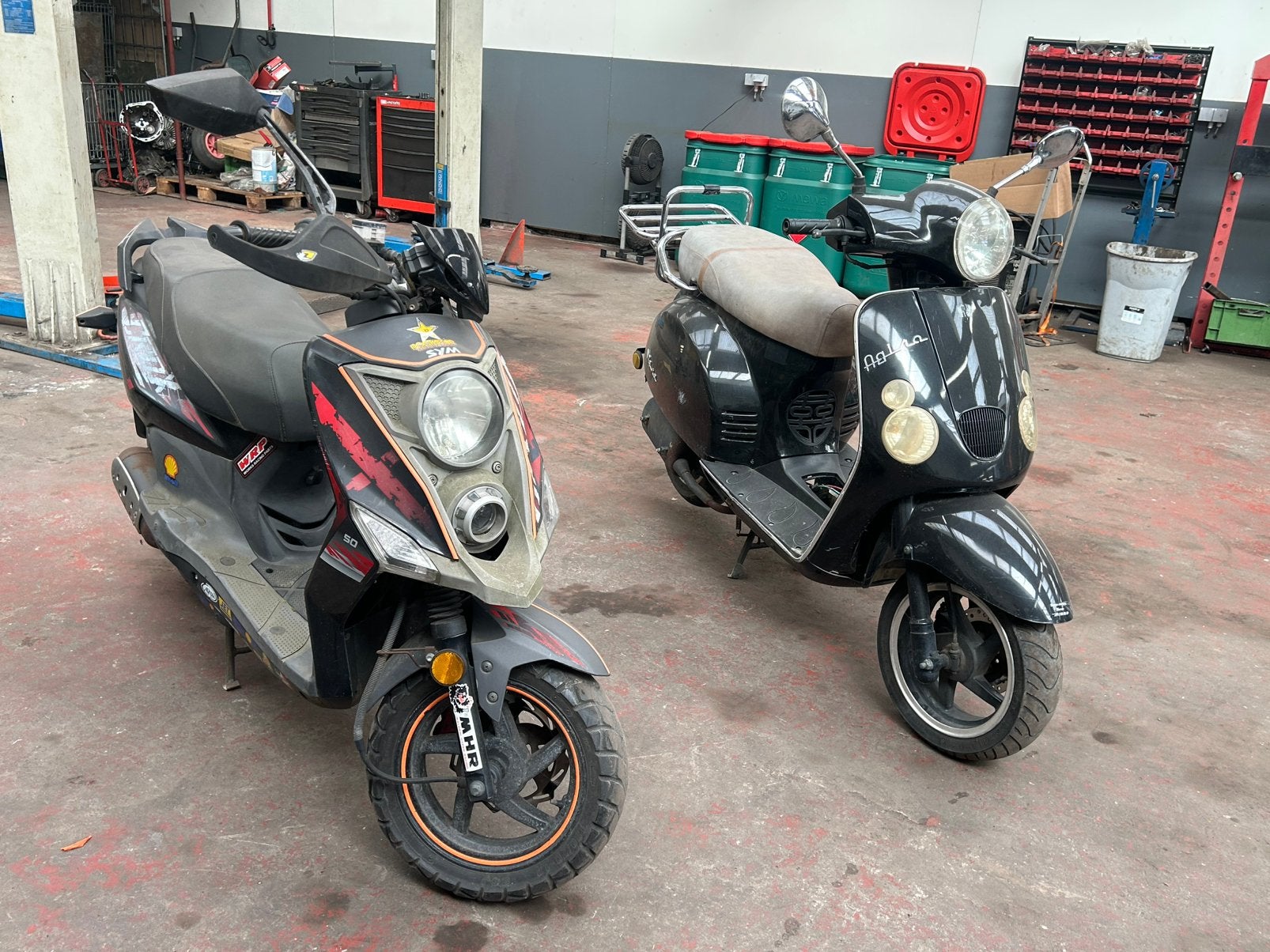 Deux scooters, Vélos & Vélomoteurs, Enlèvement ou Envoi