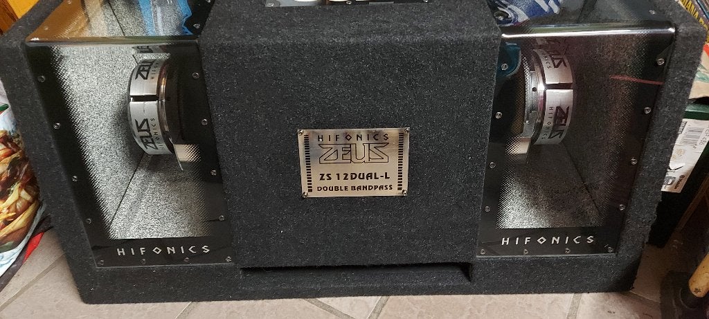 CAISSON SUB HIFONICS 12 POUCES, TV, Hi-fi & Vidéo, Enceintes, Enlèvement, Comme neuf, 150 watts ou plus, Subwoofer