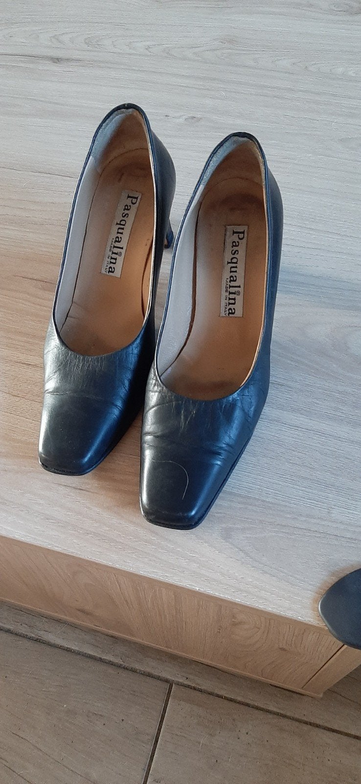 Pasqualina pompen, Ophalen, Zwart, Pumps