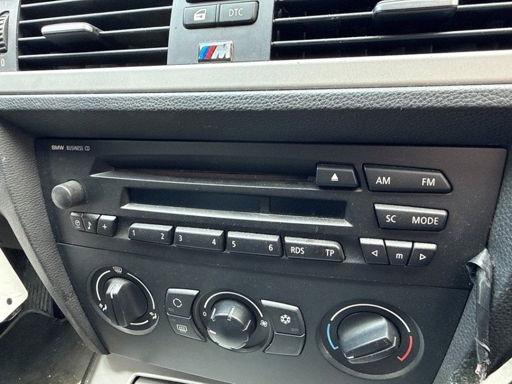 RADIO 3 serie (E90) (|65129232250|65129216273|65129116611|), Gebruikt, BMW, Petuelring 130
80809  München, DE, Bayerische Motoren Werke AG