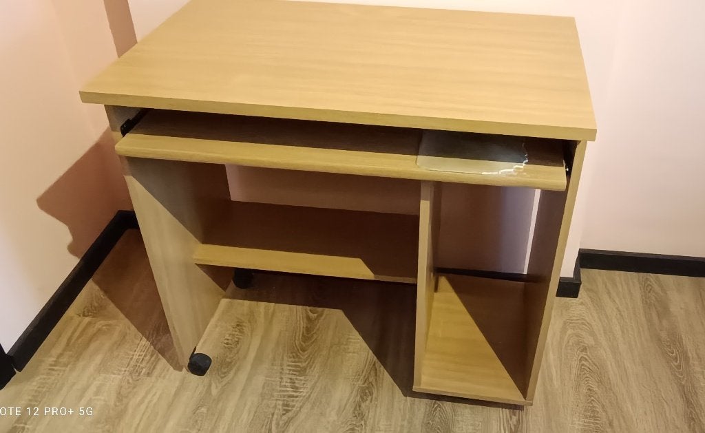 Bureau enfant ou ordinateur. 🧑‍💼, 50 cm, Avec tiroirs, Enlèvement, Utilisé