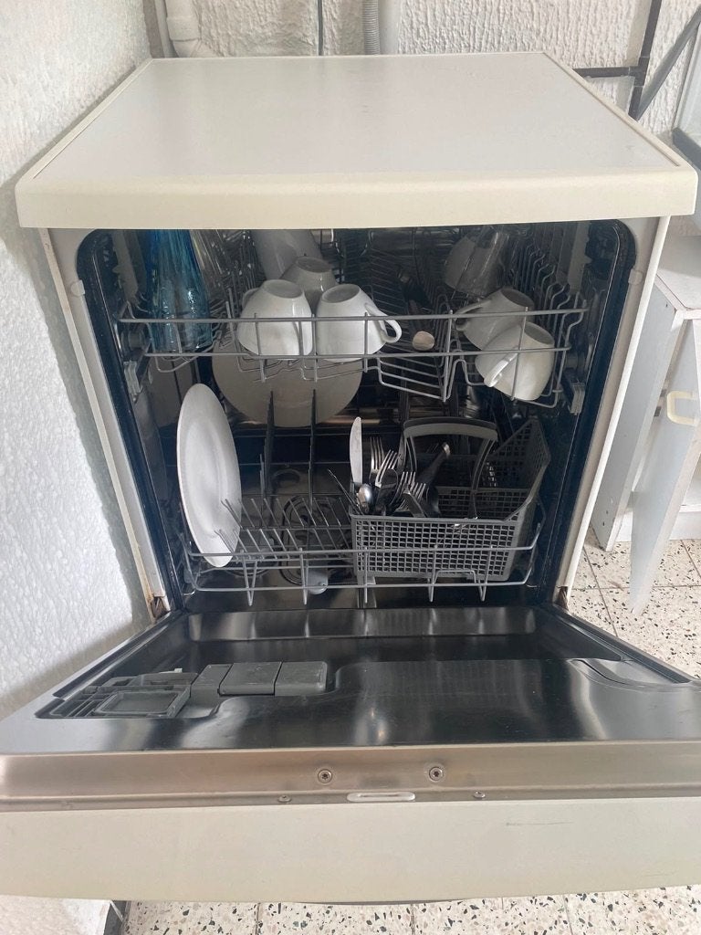 Lave vaisselle très bon état - DOIT ABSOLUMENT PARTIR VITE !, Elektronische apparatuur, Ophalen