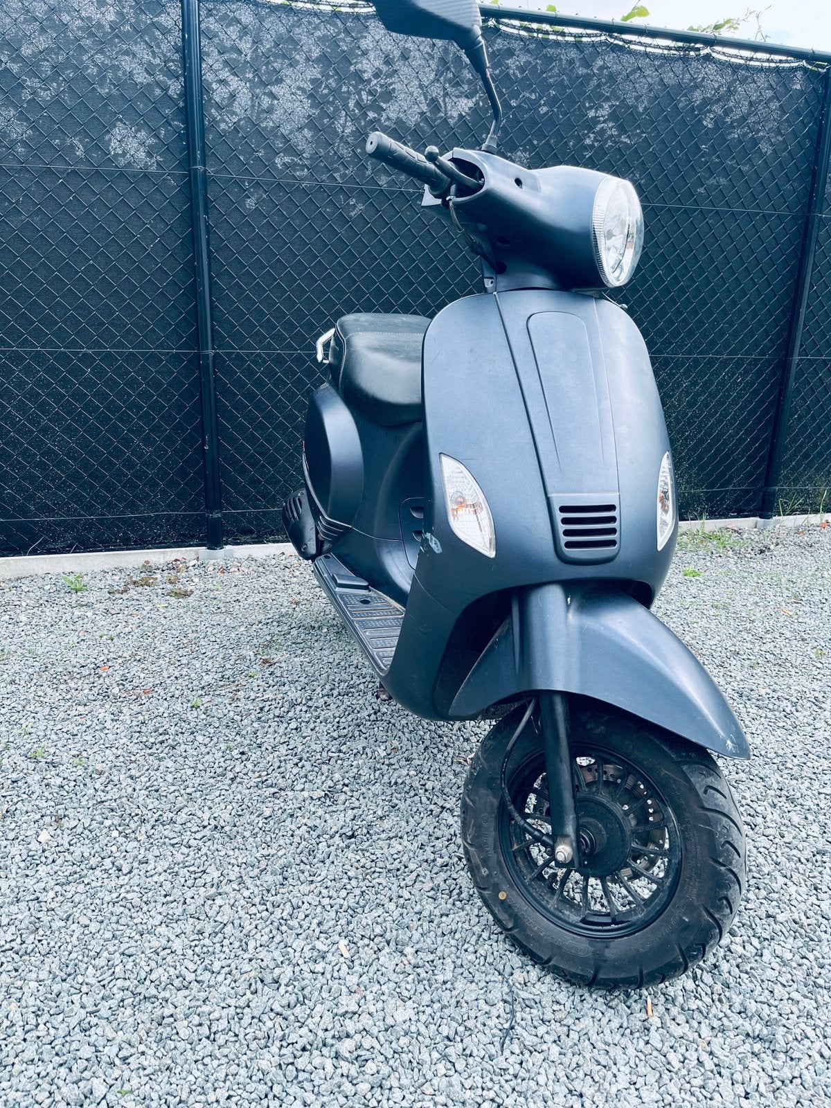 Senzo Rivalux Classe A !, Vélos & Vélomoteurs, Scooters | Marques Autre, Enlèvement, Utilisé, Classe A (25 km/h), Essence