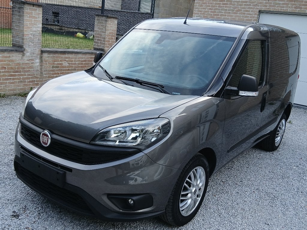 FIAT DOBLO 1.4 CNG 120cv 2020 / 61.000 KM/AIRCO/GPS/CAMERA, Autos, Entreprise, USB, Boîte manuelle, Autre carrosserie