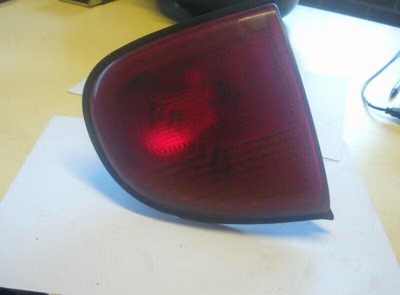 REFLECTOR ACHTERKLEP Escort 5 (AAL / ABL) (93ag-15k258), Gebruikt, Ophalen of Verzenden, Henry-Ford-Straße 1 50735 Köln, DE, Ford-Werke GmbH
