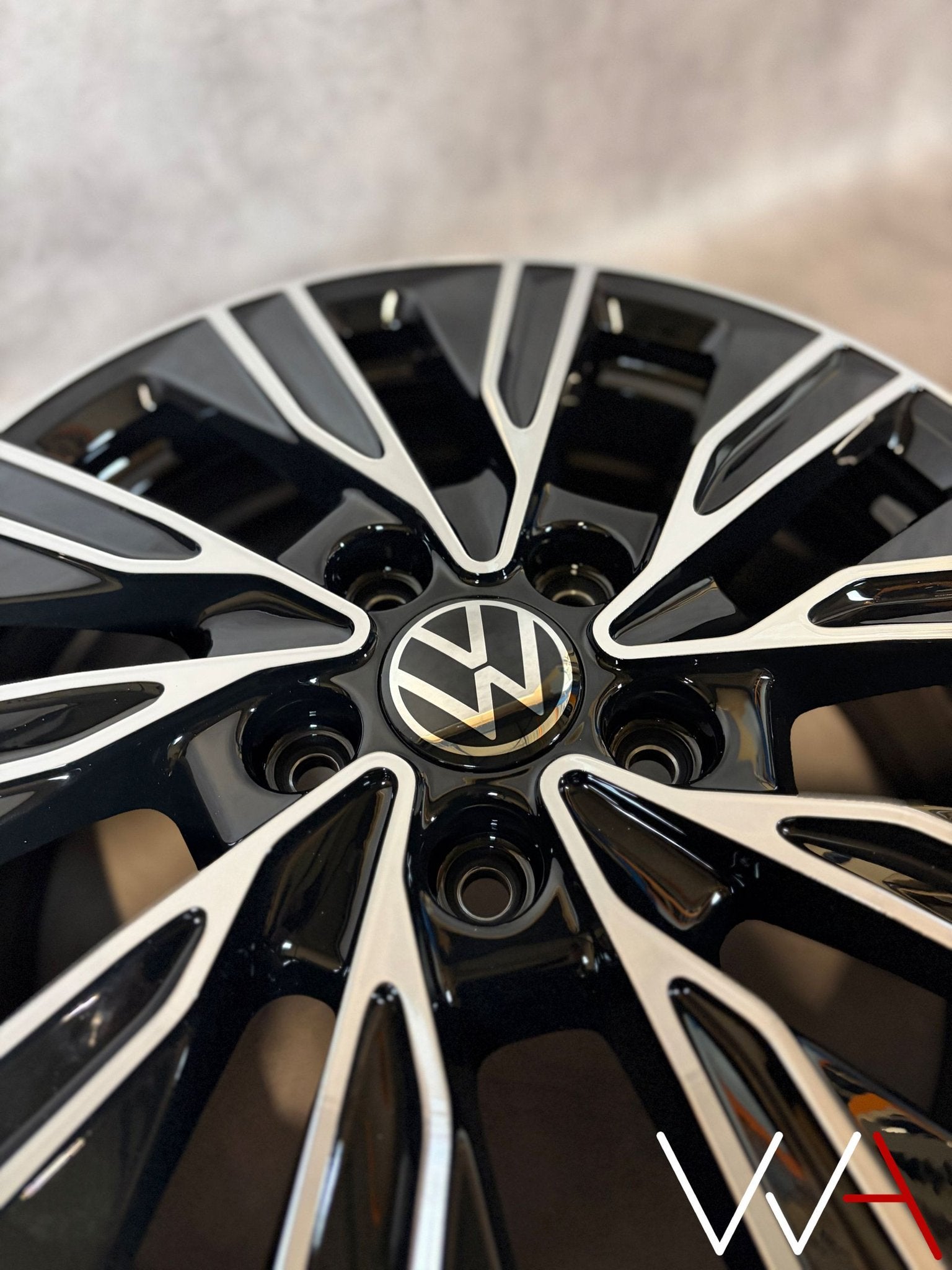 1x 17'' Volkswagen Multivan T7 Dundrod velg BTW 7T0601025D, Gebruikt, -, -, Banden en Velgen