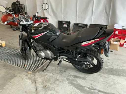 Suzuki GS500U Motorfiets, Bedrijf, Overig
