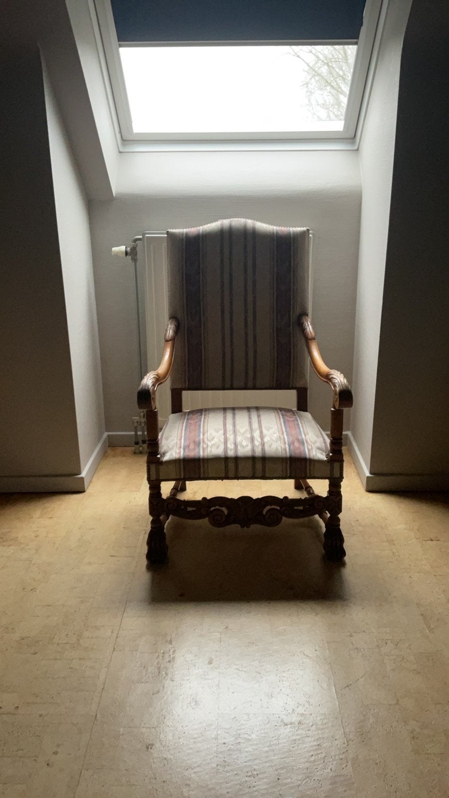 Antieke stoel, Ophalen