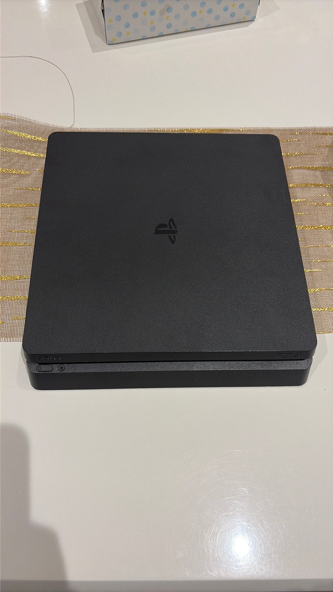Playstation 4 slim, Games en Spelcomputers, Spelcomputers | Sony PlayStation 4, Ophalen, 500 GB, Zo goed als nieuw, Zonder controller
