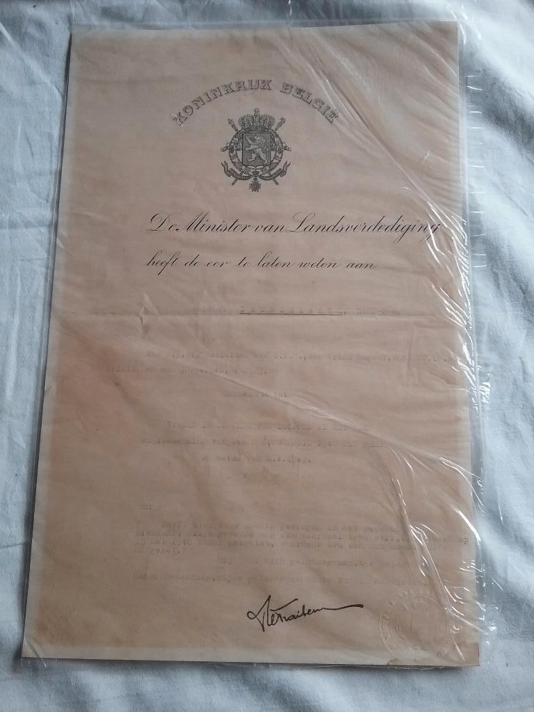Oorkonde Oorlogskruis met palm 1943, Verzamelen, Ophalen of Verzenden, Landmacht, Lintje, Medaille of Wings