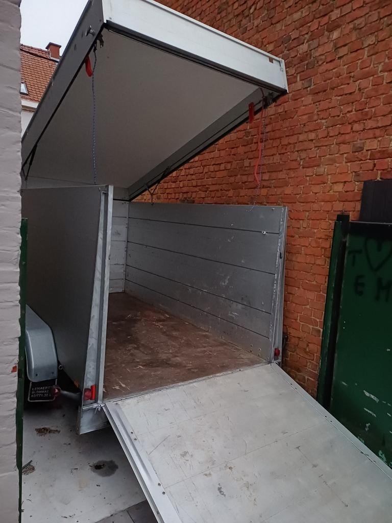 Vervoer gezocht?, Ophalen