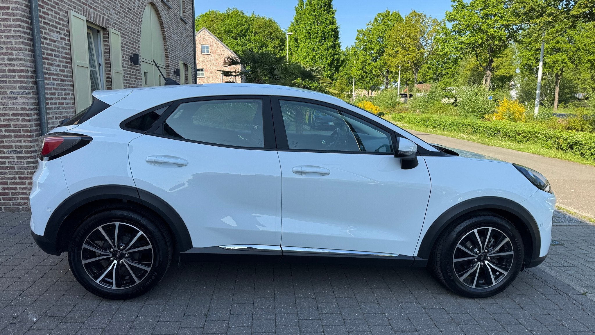 Ford Puma 1.0i Ecoboost TITANIUM, Autos, Achat, Puma, Entreprise, Noir