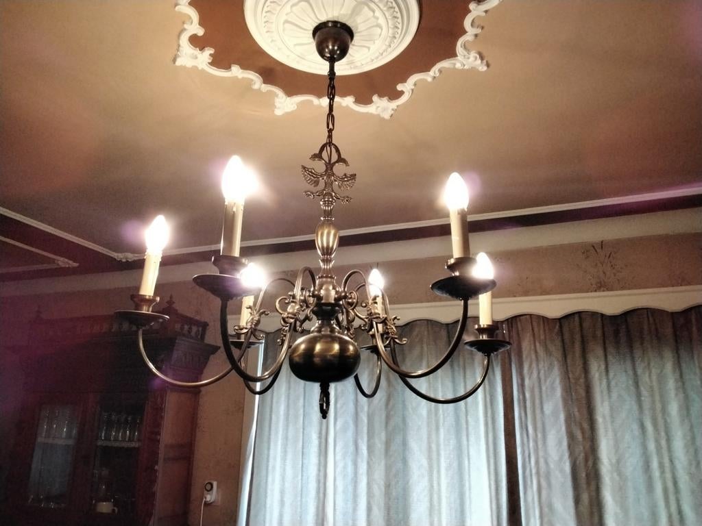 Lustre flamand, Enlèvement