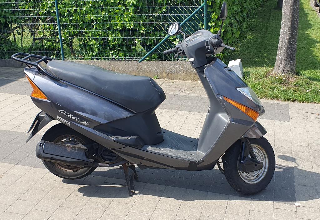 Honda Lead SCV 100, Motoren, Scooter, 102 cc, Gebruikt, Particulier