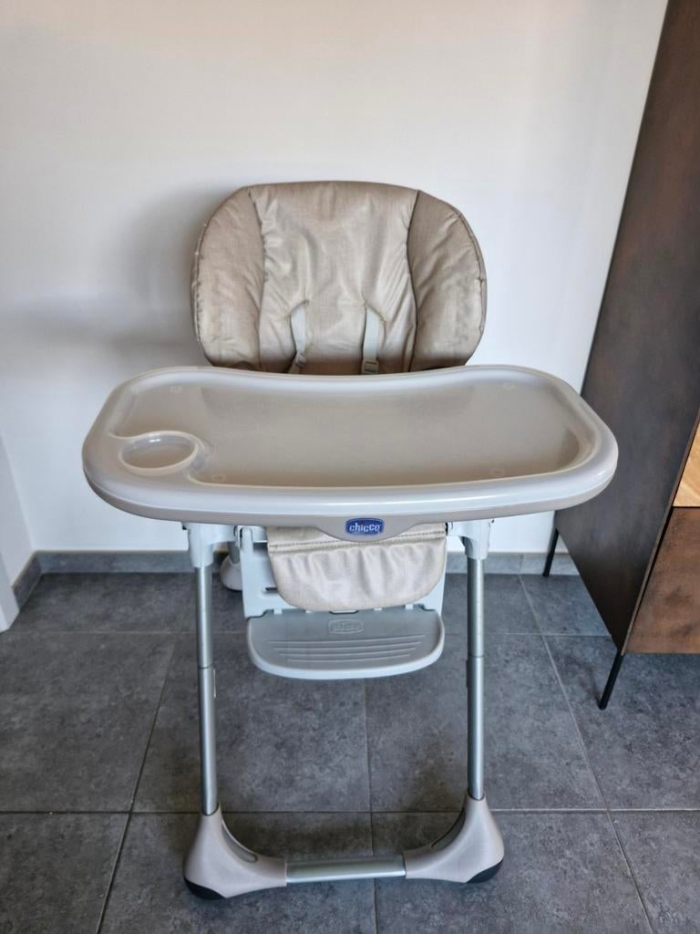 Chaise haute évolutive Chicco, Enfants & Bébés, Chaises pour enfants, Enlèvement