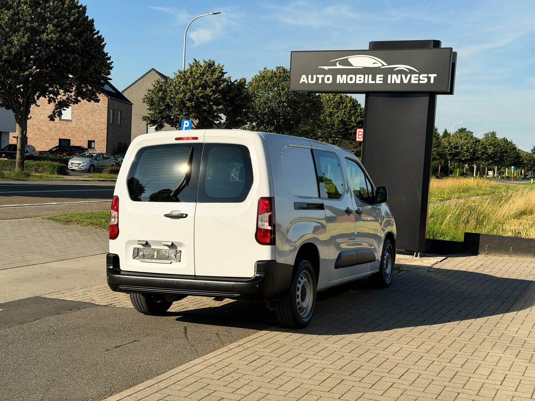 Fiat Doblo 1.5 BlueHDI DOUBLE CAB LWB RESERVED !, Auto's, 75 kW, Stof, Gebruikt, Zwart