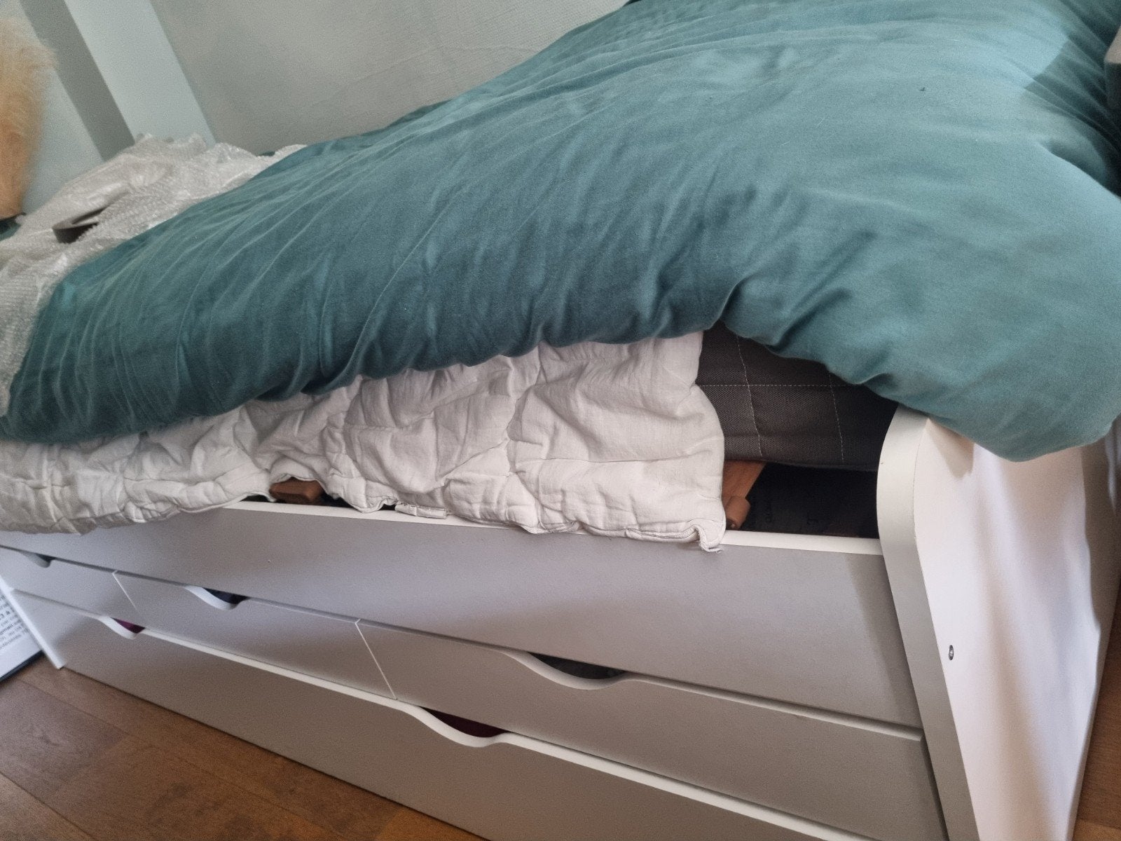Lit ikea blanc une personne + tiroirs + second matelas, Enlèvement, Comme neuf, Lit mezzanine ou Lit superposé