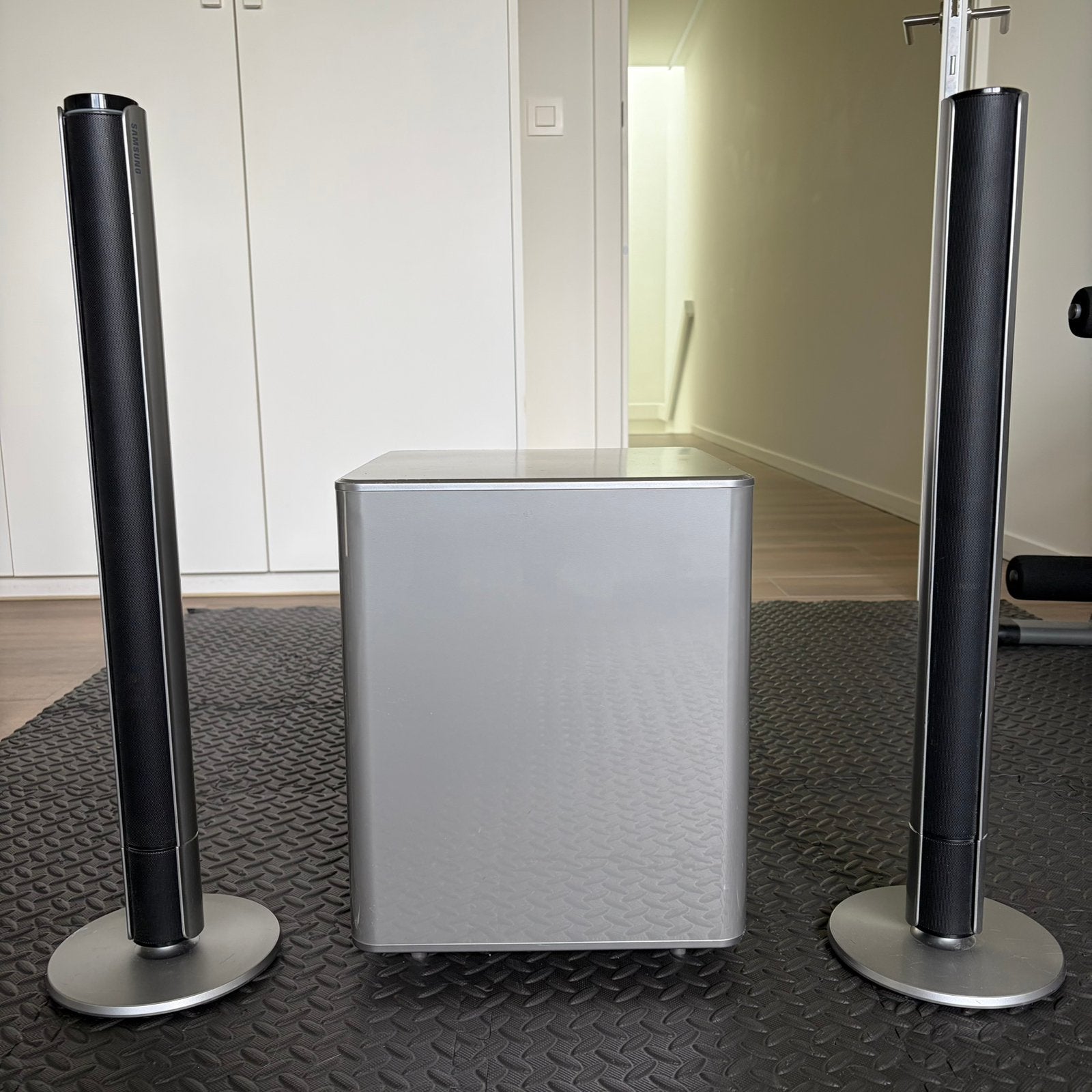 Samsung soundbar + subwoofer (inclusief bluetooth adapter), Moins de 60 watts, Connexion USB, Enlèvement, Utilisé