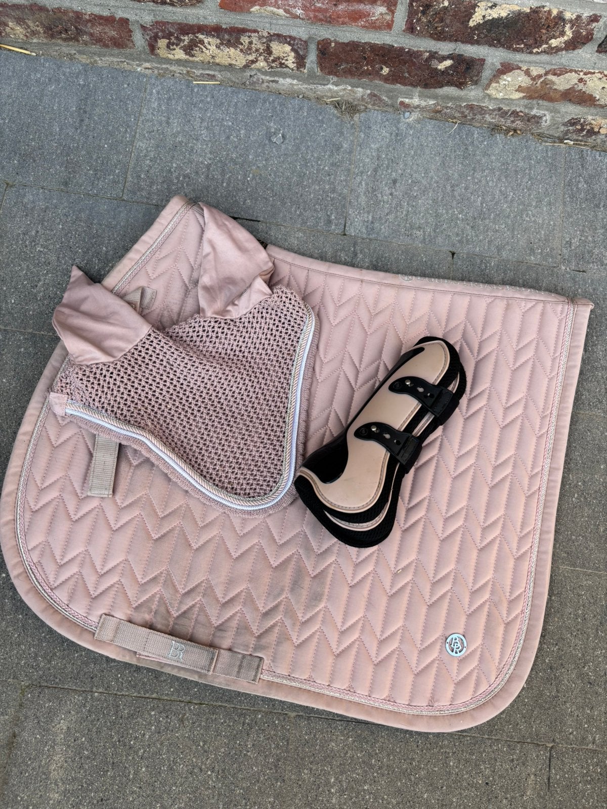 Roze BR set, Dieren en Toebehoren, Full (L), BR, Ophalen of Verzenden, Zo goed als nieuw