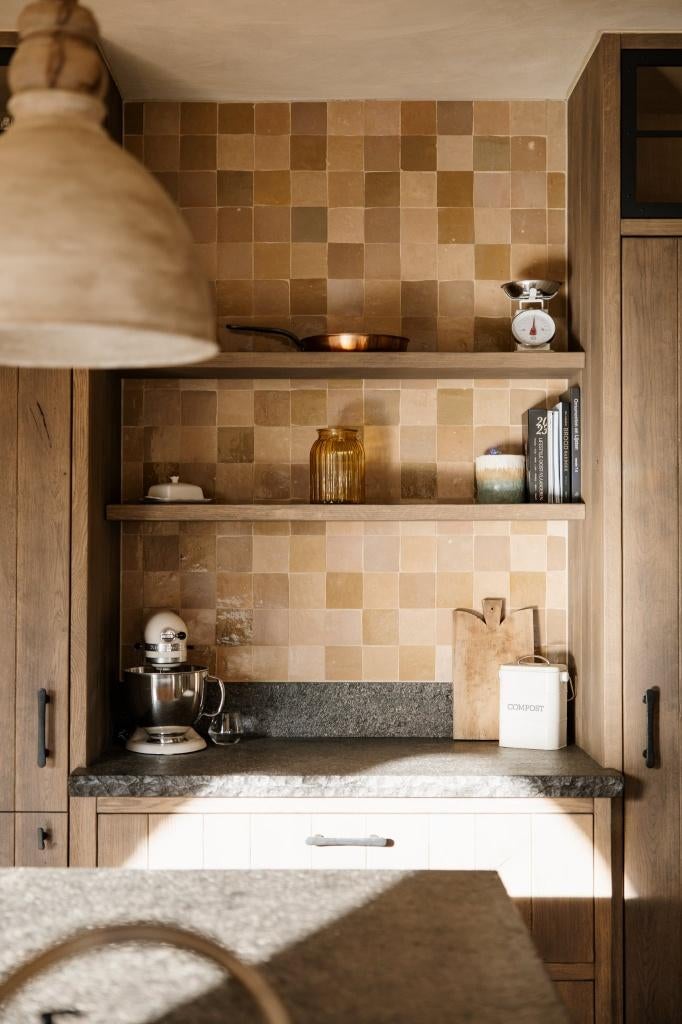 Echte marrokaanse zelliges +-2m² beige genuanceerd 10x10cm, Doe-het-zelf en Bouw, Tegels, Ophalen, Overige materialen, Wandtegels