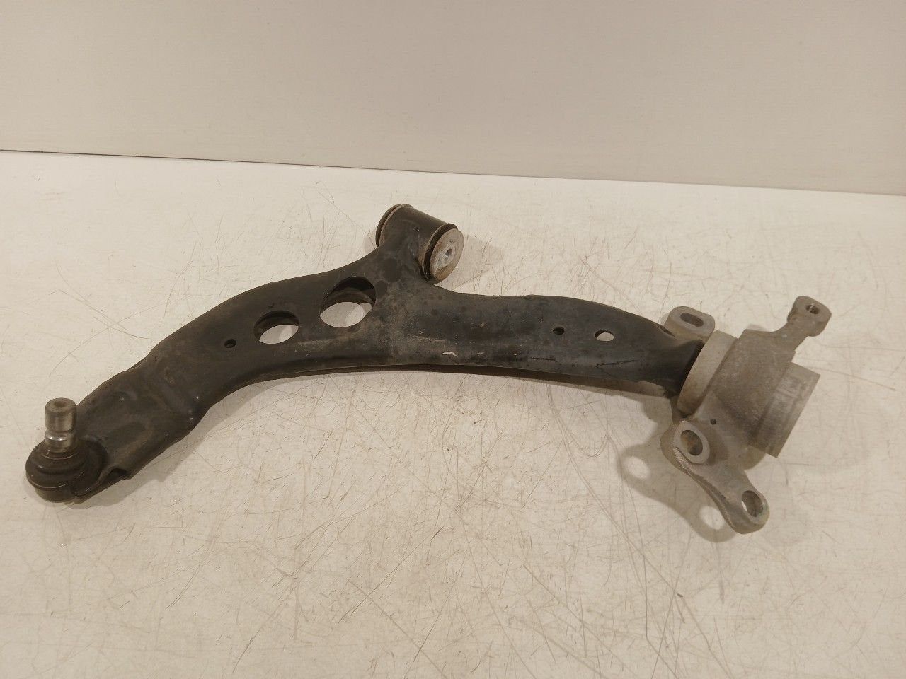 Draagarm links voor Mini Mini, Onderdelen@venauto.nl, Van der Ven Autorecycling B.V., Ettenseweg 76, 4706 PB Roosendaal, The Netherlands