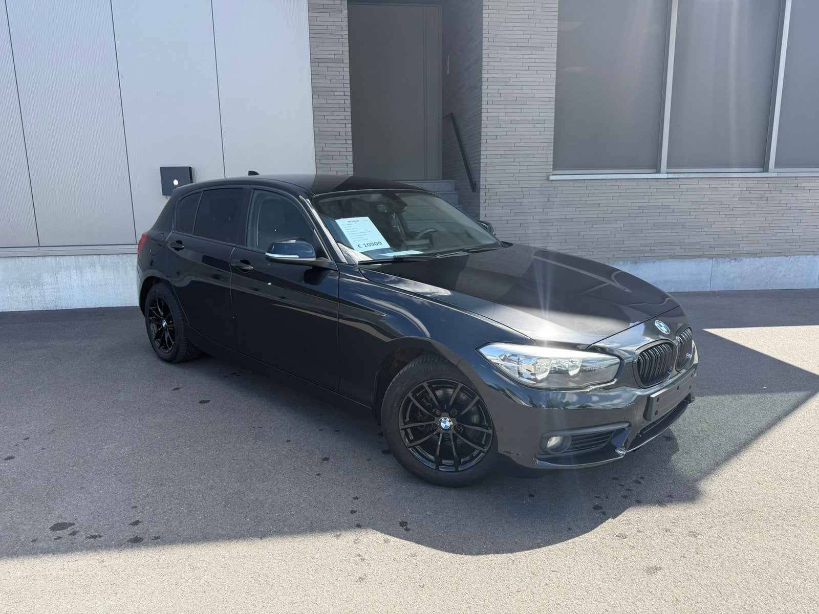 BMW 116i 2018 | 1.5 Benzine | Manueel | 140.000 km, Auto's, 4 deurs, 1 Reeks, Zwart, Bedrijf