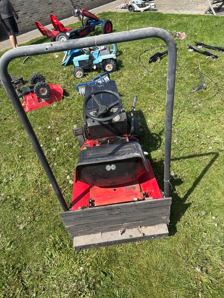 Cross zitmaaier gutbrod, Ophalen, Gebruikt, Benzine-grasmaaier, Versnellingen