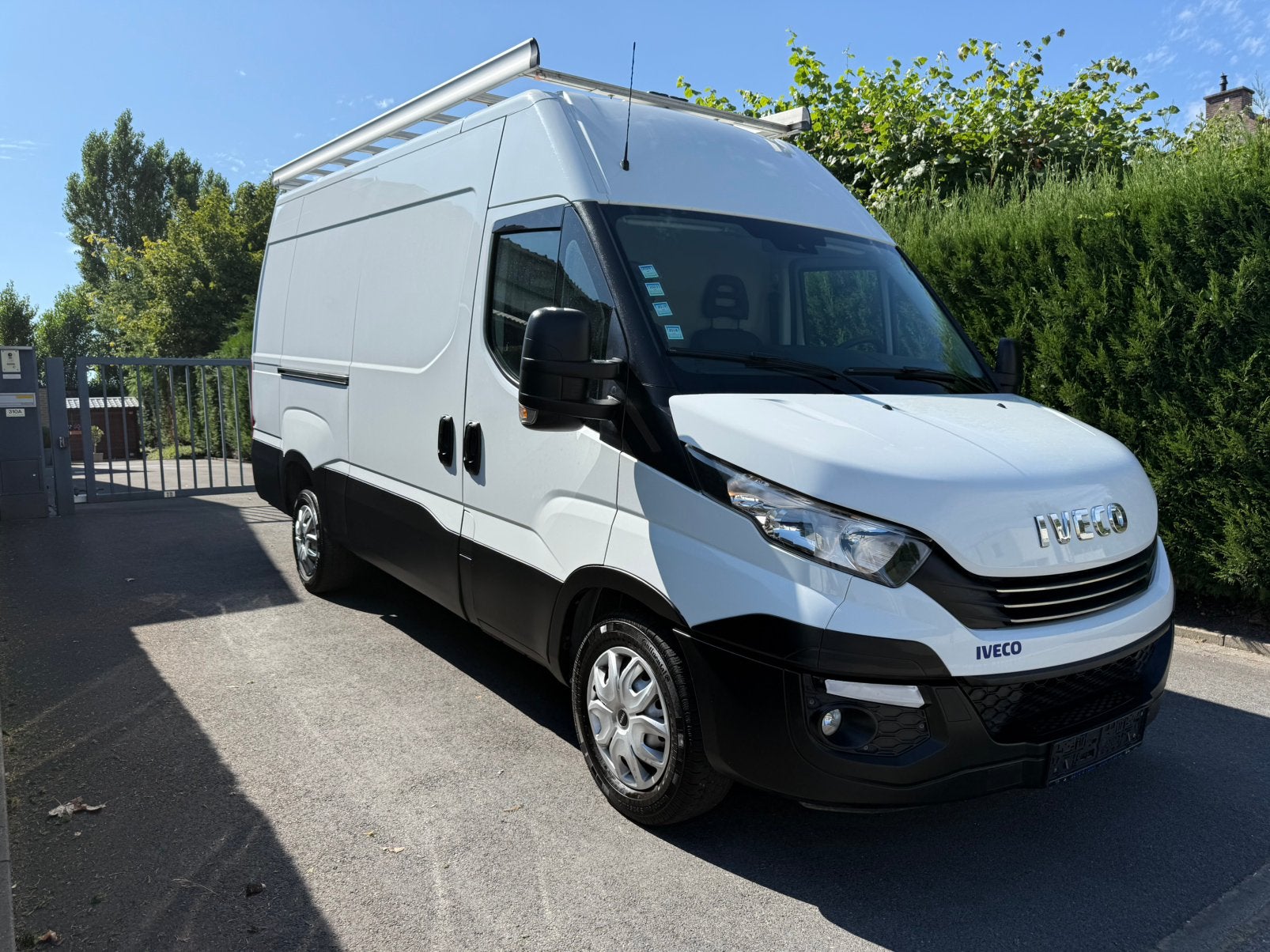 Iveco daily 35, Autos, Achat, Euro 6, Entreprise, Noir