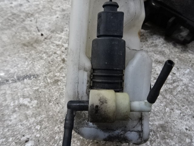 LAVE-GLACE POMPE AVANT Seat Ibiza III (6L1), Seat Deutschland GmbH, Service@seat.de, Utilisé, Seat