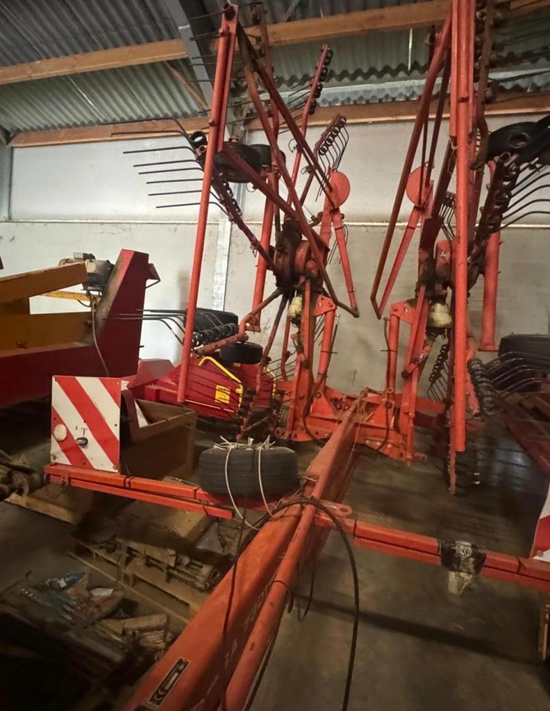 Kuhn GA 7301 dubbele hark, Zakelijke goederen, Ophalen