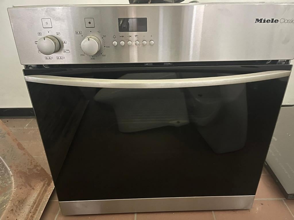 Oven , haard , lavabo's en spoelbak, Ophalen, Zo goed als nieuw, Oven